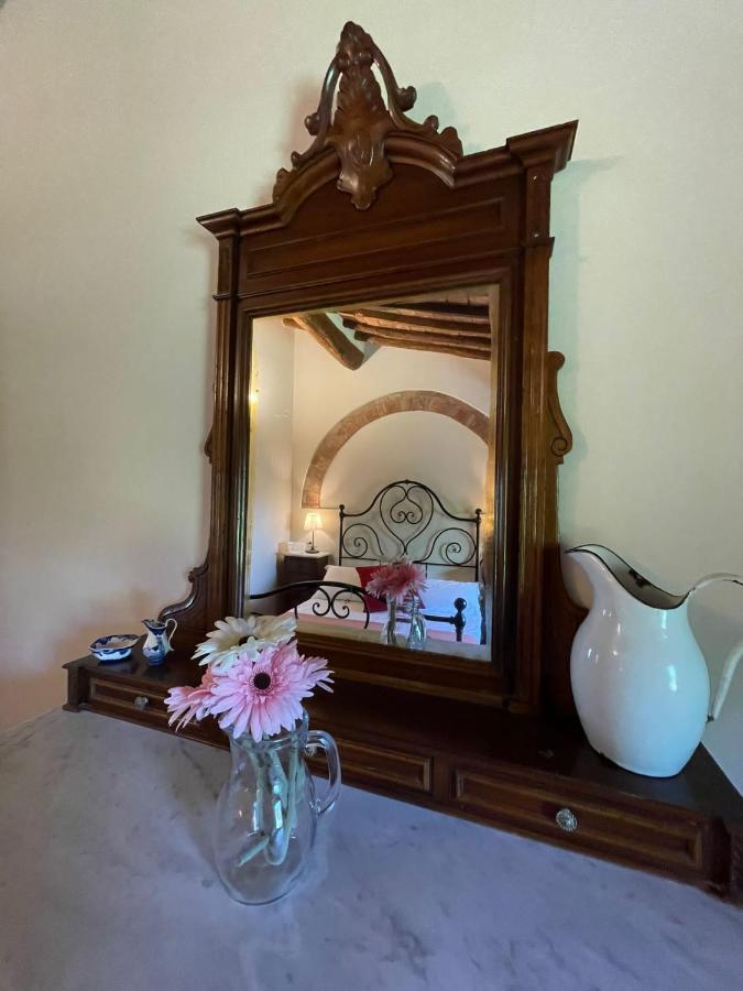 Podere I Sorbi, Spacious Tuscan Villa, Lajatico, Nr Pisa Molino Mazzetti Экстерьер фото